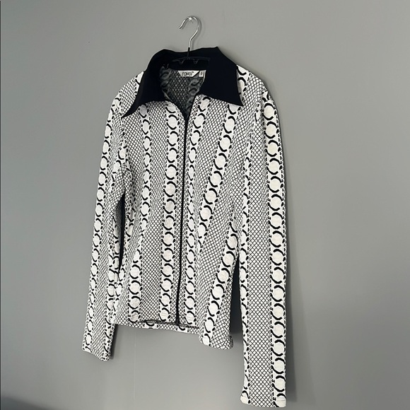 Ravel Black and White Blazer with Bold Monogram Pattern - Picture 5 of 8